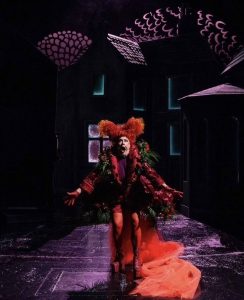 „En Julefortelling“ (Christmas Carol) for Nationaltheatret in Oslo
Stage Design: Nora Johanne Doksrød
Scenic Painting, Acryl on Cotton Nettle, 2023
