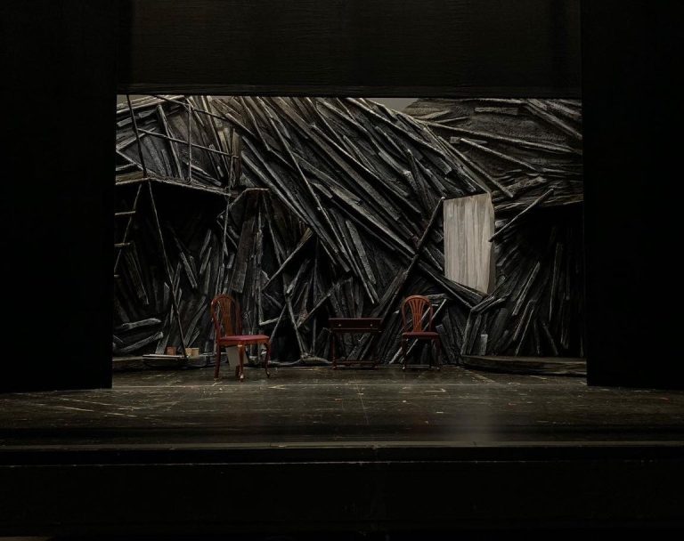 „Duell“ for Staatsschauspiel Dresden with HfM Dresden
Stage Design: Pauline Malacarne
Scenic Painting, 2024