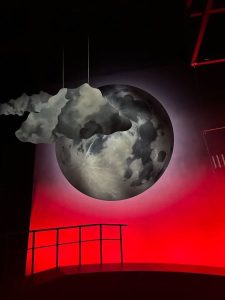 „Jeppe på Berget“ for Nationaltheatret in Oslo
Stage Design: Katrin Bommel
Scenic Painting, Acryl on Cotton Nettle, 2022
